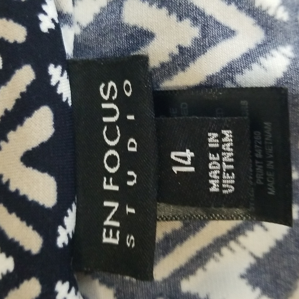 🎉HP🎉Enfocus Studio Printed Jumpsuit - Picture 5 of 6